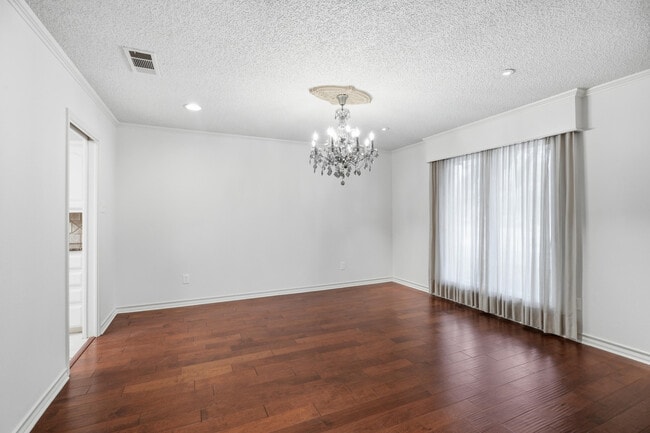 Foto del edificio - 4215 95th St