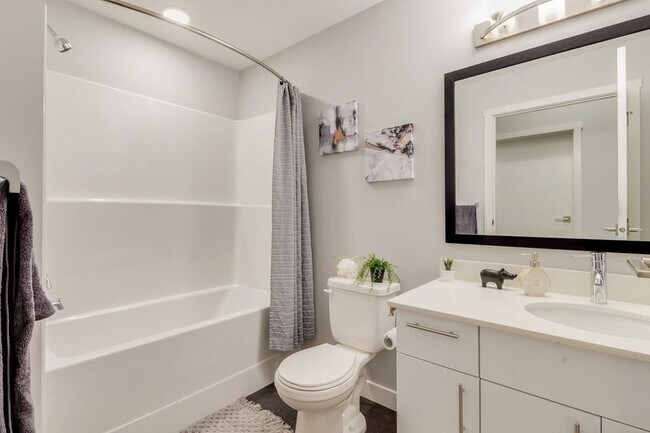 Photo du bâtiment - 230 Aurora Cres