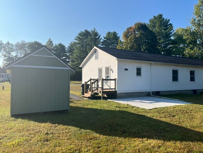 Building Photo - 11 Loughran Dr