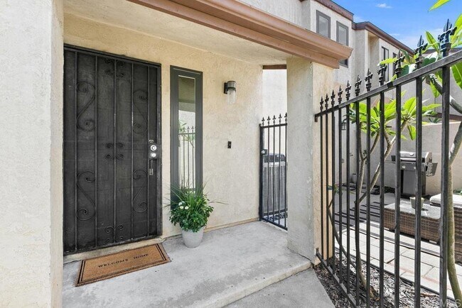 Foto del edificio - 5095 Lambert Ln