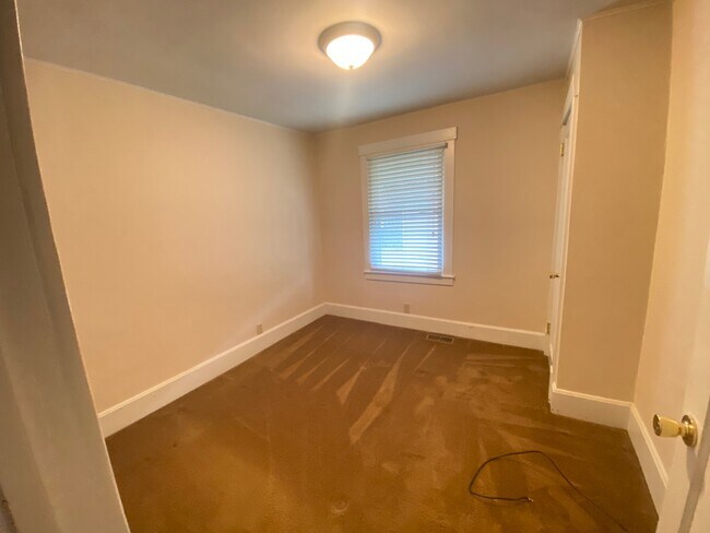 Building Photo - 3950 Olive St