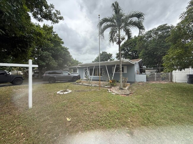 Foto del edificio - 710 N 66 Terrace