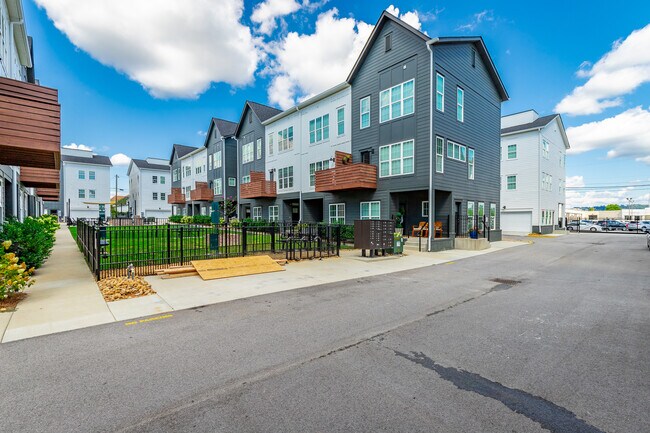 Building Photo - 1480 Chatt City Way