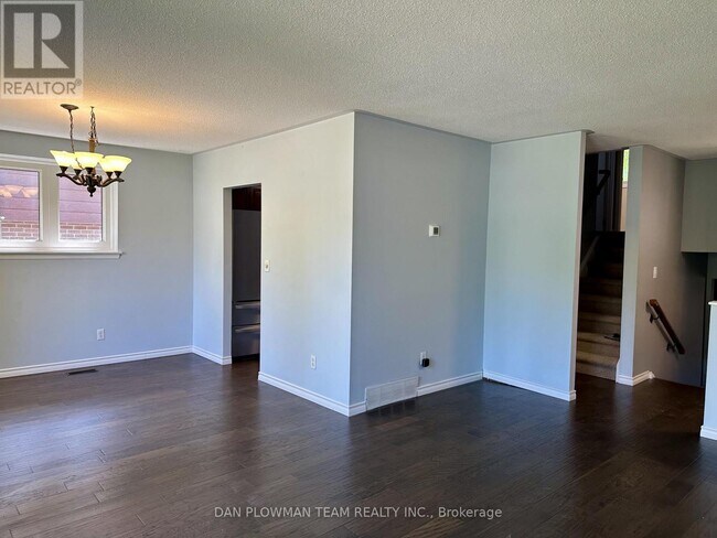 Photo du bâtiment - 775 Ascot Ave