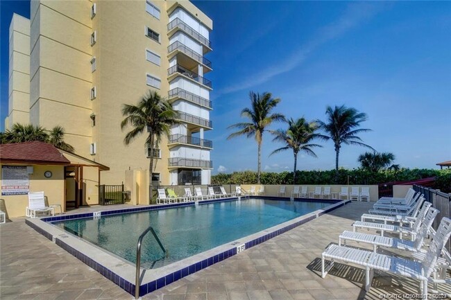 Foto del edificio - 7410 S Ocean Dr