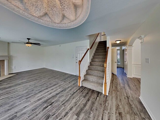 Foto del edificio - 6330 Big Oak Canyon Dr