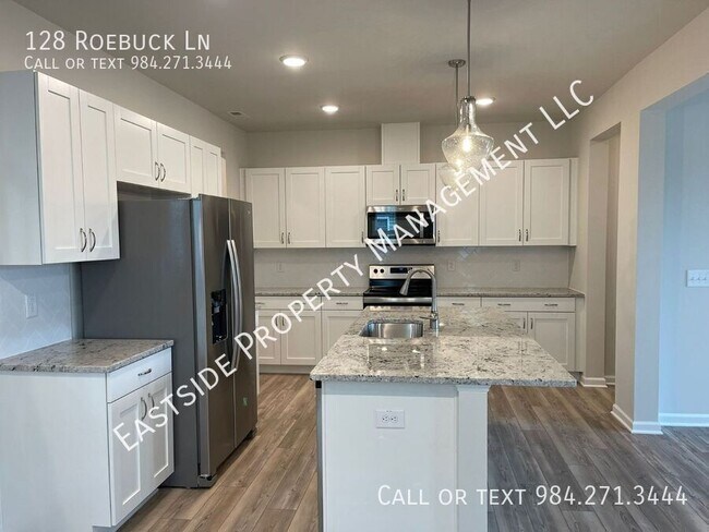 Foto del edificio - 128 Roebuck Ln