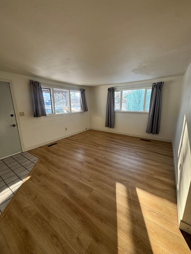 Building Photo - 1808 Twining Dr