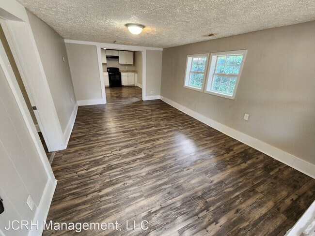 Building Photo - 2 br, 1 bath House - 826 N Weaver Ave