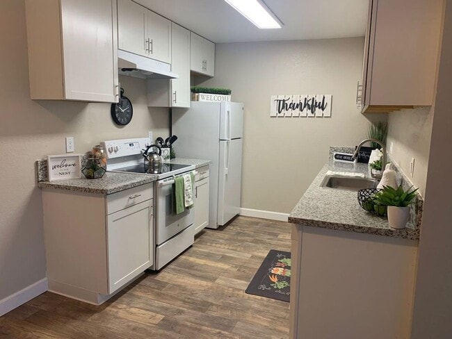 Interior Photo - Country Village