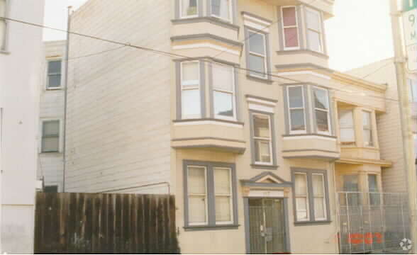 Primary Photo - 117 Lexington St