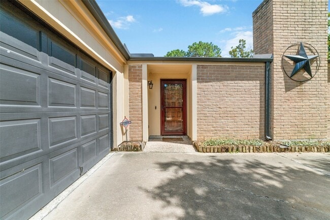 Building Photo - 22015 Silver Lode Dr