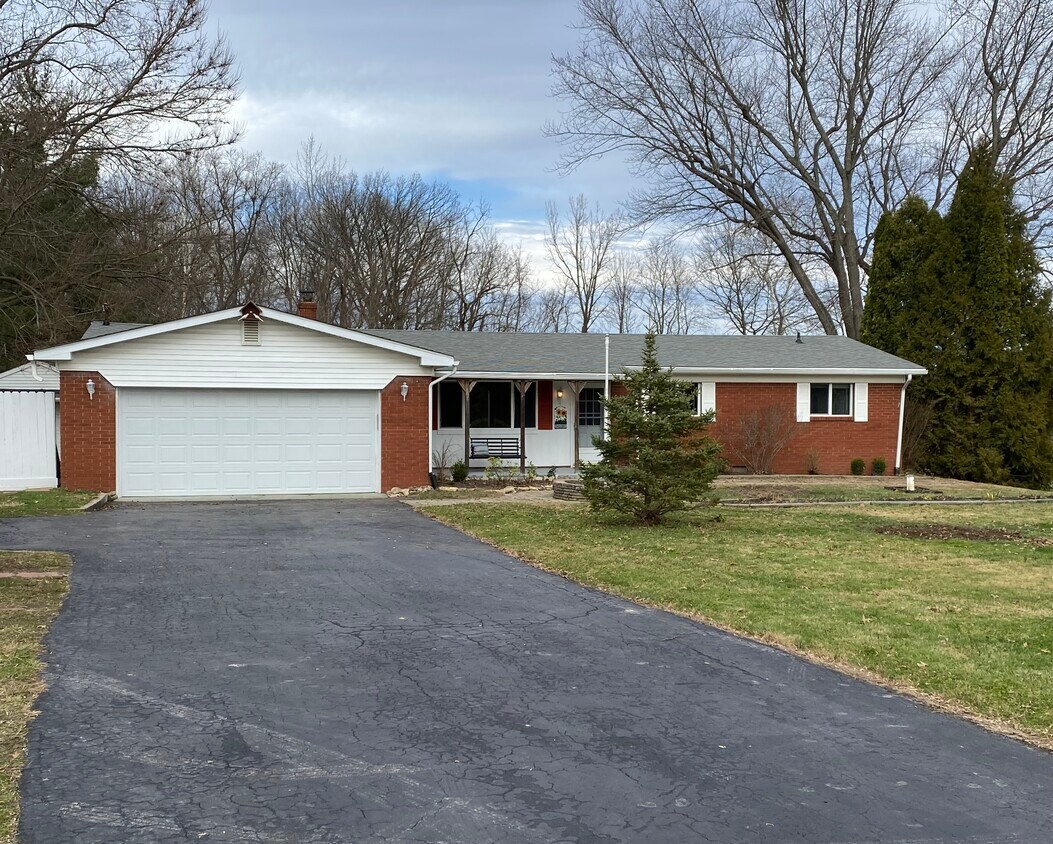 Primary Photo - 4530 Willow Rd