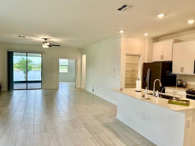 Building Photo - 9750 Campanula Ct
