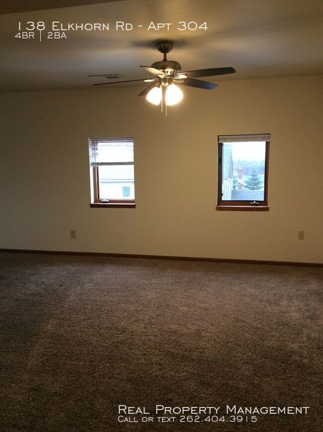 Building Photo - 3rd floor 4 Bedroom Apartment