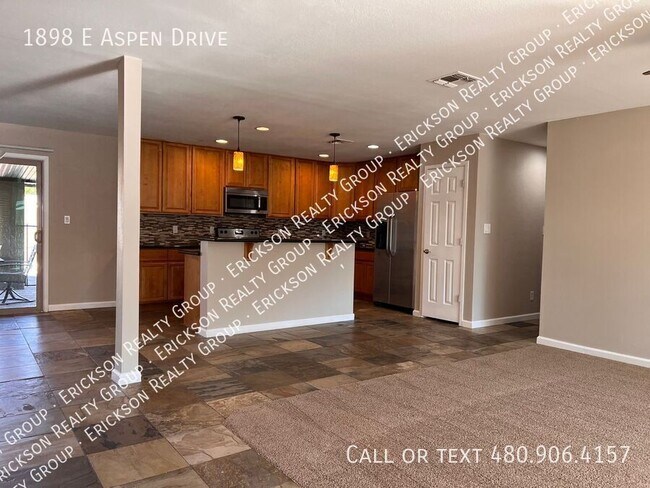 Building Photo - 1898 E Aspen Dr