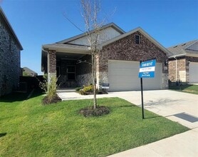 Building Photo - 711 Caraway Dr
