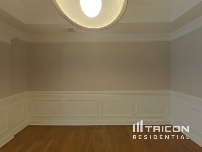 Foto del edificio - 5619 Triveny Rd