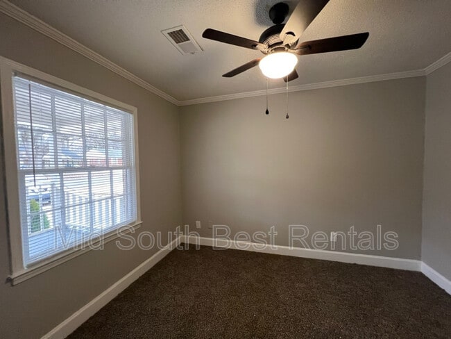 Building Photo - 3574 Naylor Dr