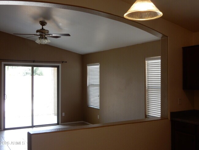 Foto del edificio - 40754 W Sanders Way