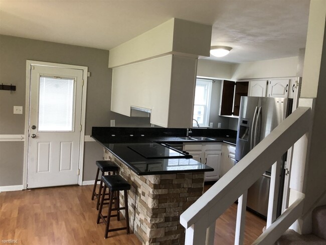Building Photo - 3 br, 2 bath House - 3909 Southall Ct E