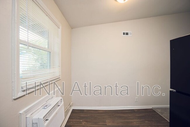 Foto del edificio - 2157 Lenox Rd NE