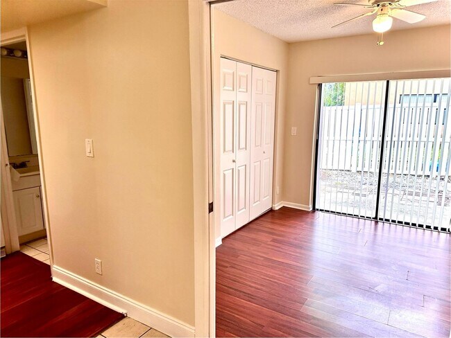 Foto del edificio - 11624 NW 35th Ct