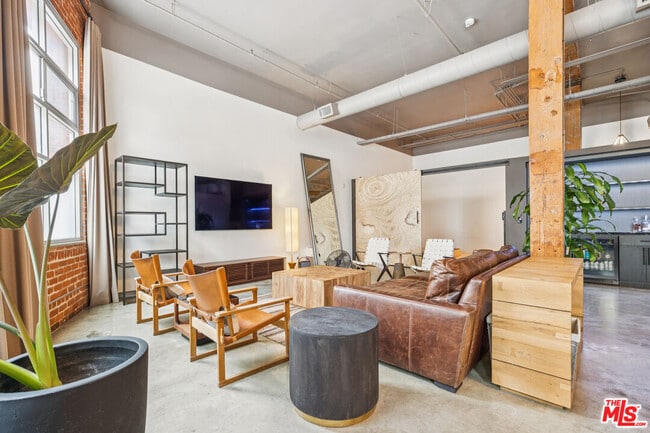 Building Photo - 500 Molino St