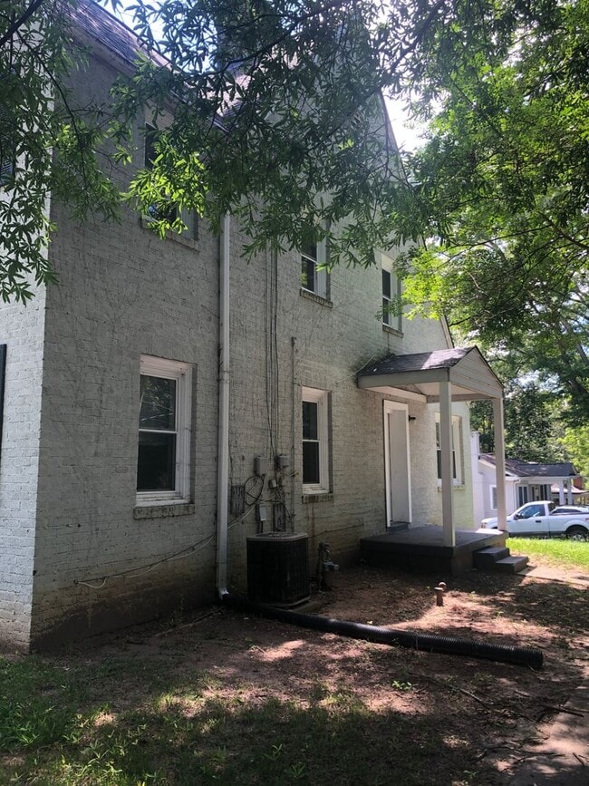 Foto del edificio - 701 S South St