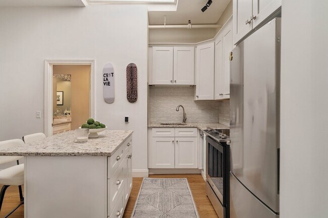 Building Photo - 188 North St