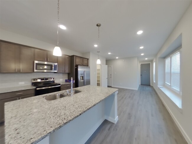 Building Photo - 2407 Foster Hl Rd