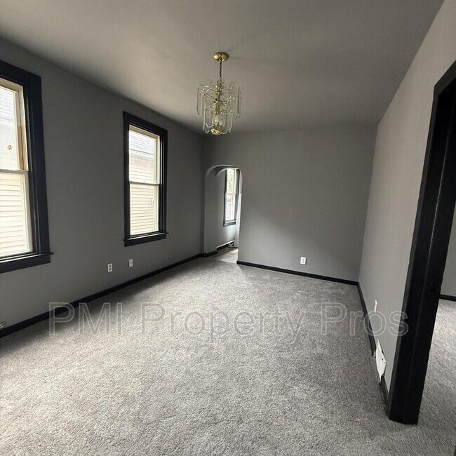 Foto del edificio - 3127 W Garfield Ave