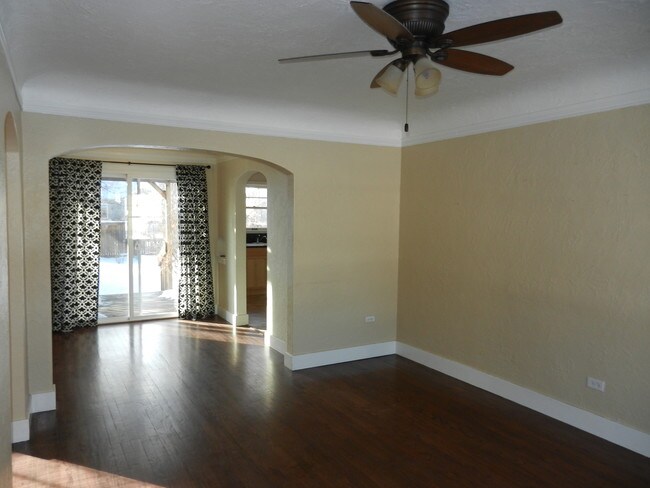 Building Photo - 2475 S Gilpin St