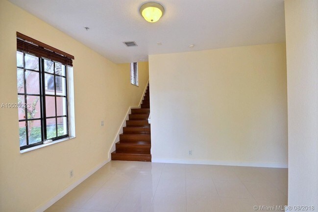 Building Photo - 2877 Kinsington Cir