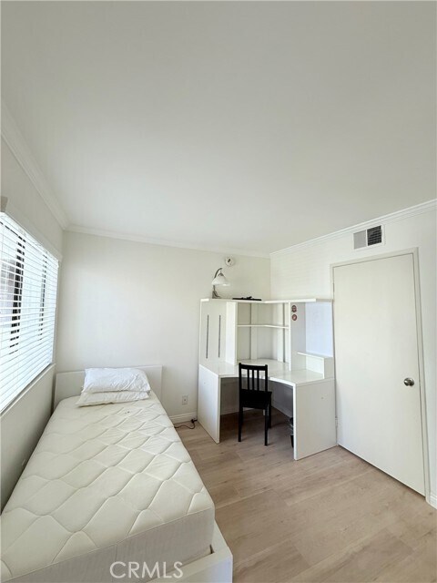 Foto del edificio - 1119 Albany St