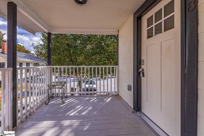 Foto del edificio - 530 Peronneau St