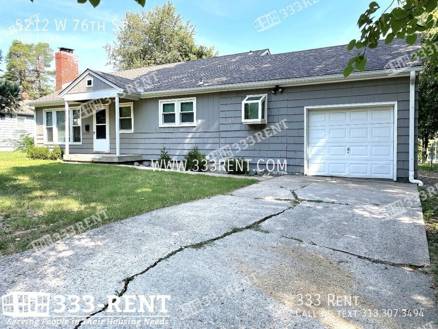 Amazing house in amazing location! House Rental in Prairie Village