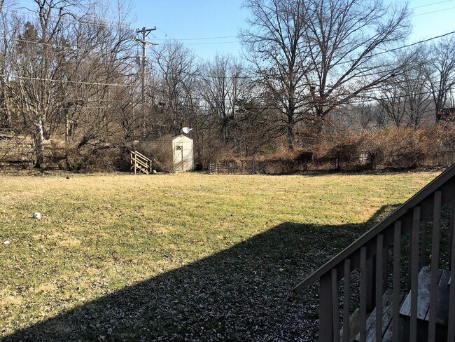 Building Photo - 4209 Defoe Dr