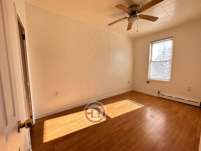 Building Photo - 2990 Lawton Ave
