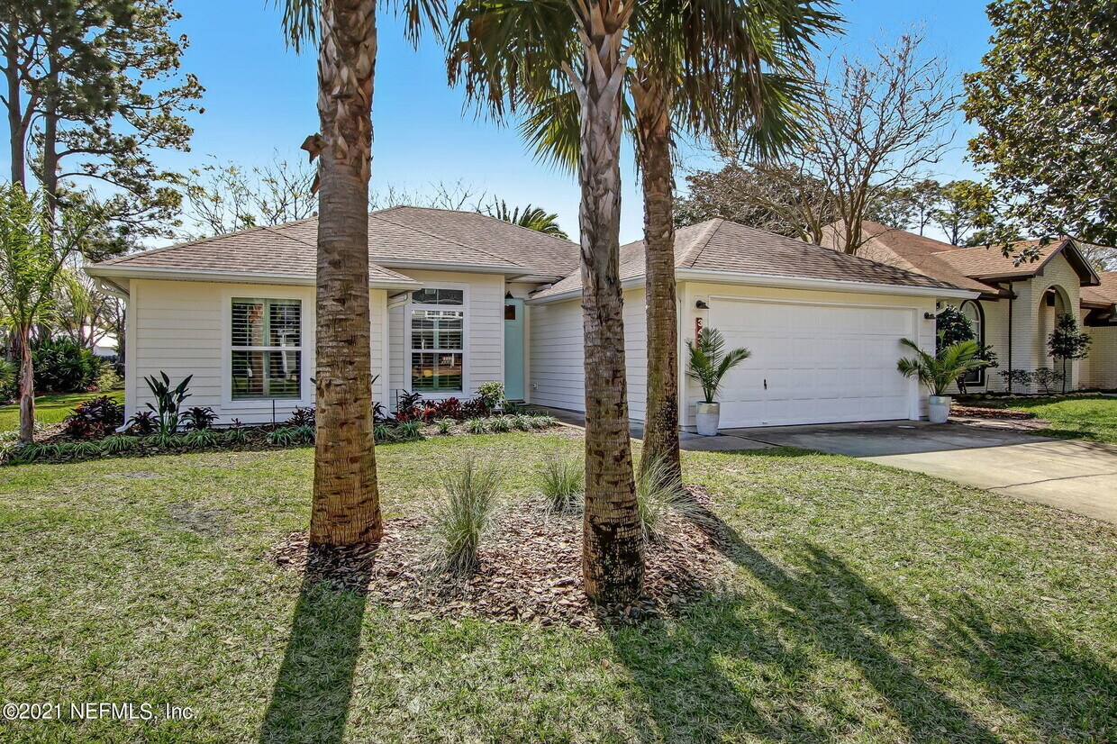 Foto principal - 3433 Heron Dr N