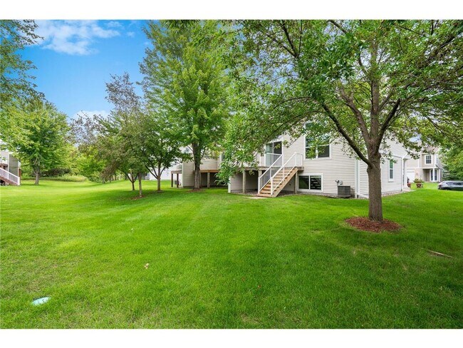 Foto del edificio - 2083 St Johns Ct