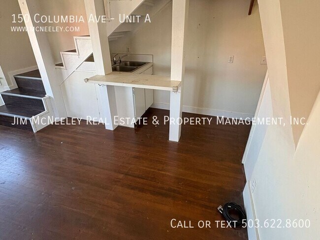 Foto del edificio - 150 Columbia Ave