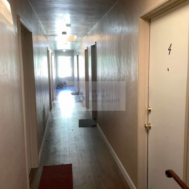 Foto del edificio - 2333 1st St