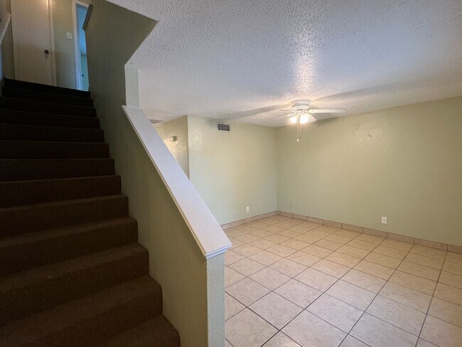 Foto del edificio - Southside Townhome
