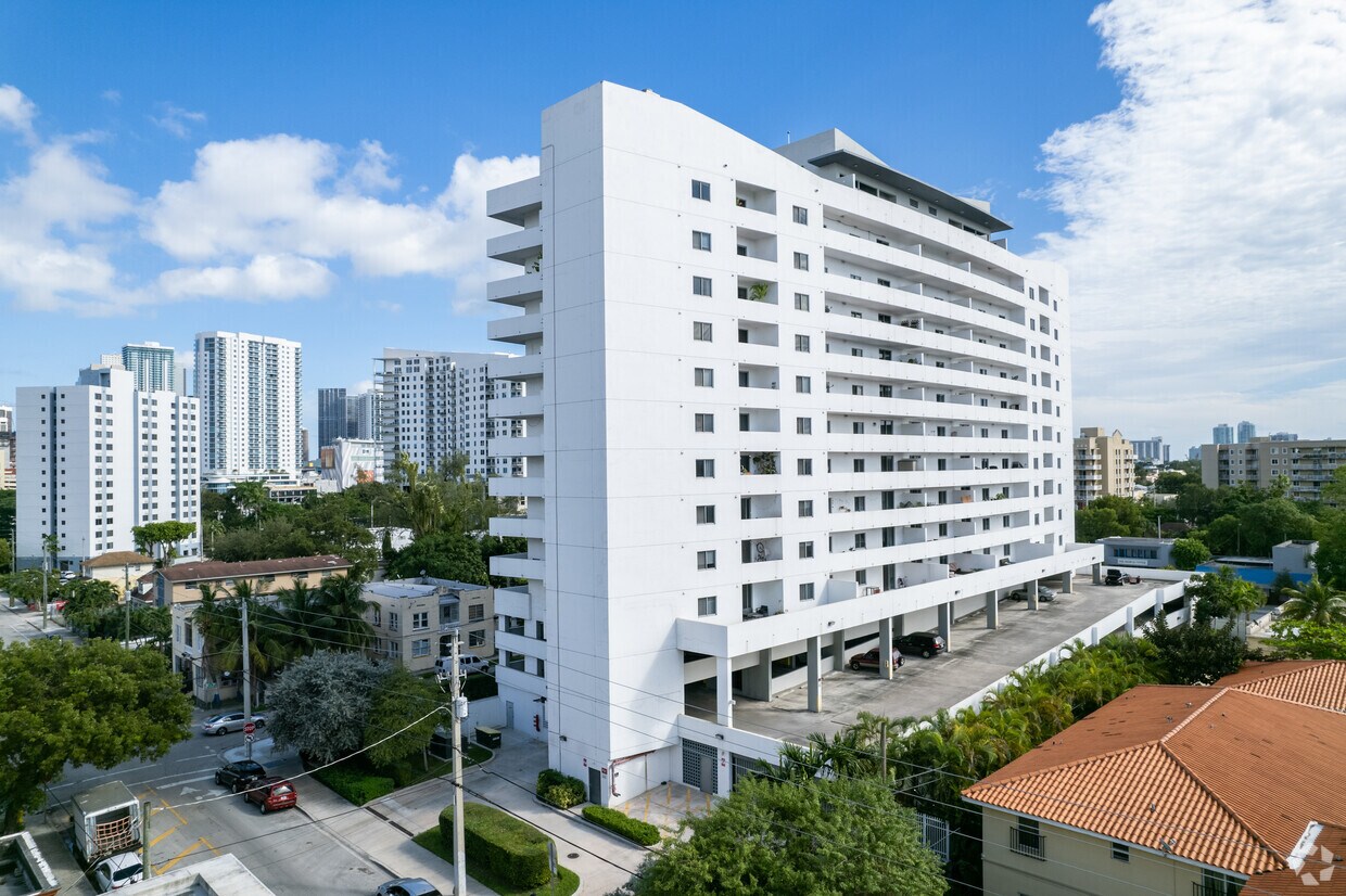 Foto del edificio - Havana Lofts Condo