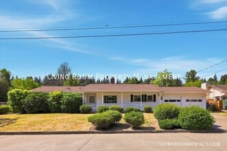 Building Photo - 6550 Beam St