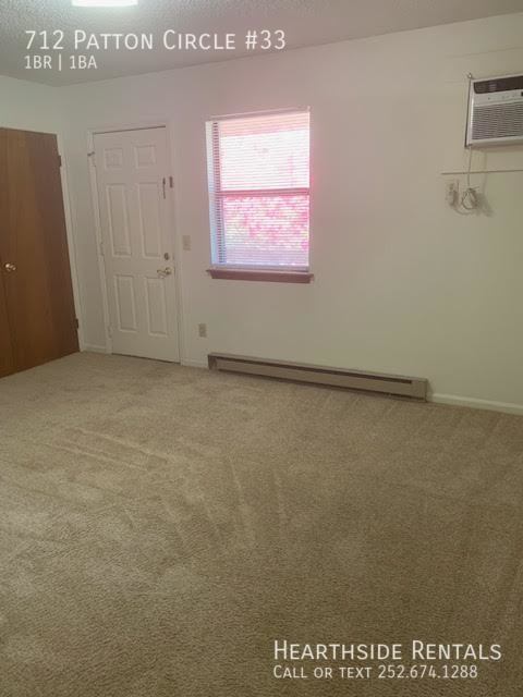 Building Photo - "Charming 1-Bedroom Apartment at 712 Patto...