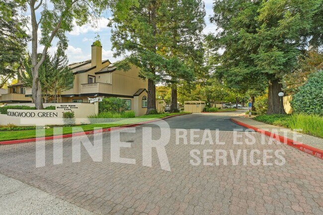 Foto del edificio - 9118 Madison Green Ln