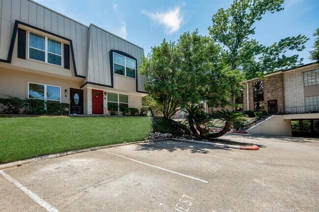 Building Photo - 1803 Stoney Brook Dr