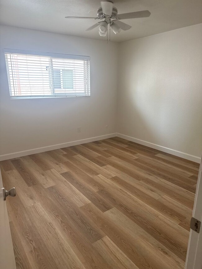Foto del edificio - Freshly Updated Rental in Santana Ranch Estates!